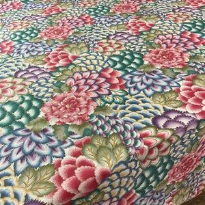 Vintage Croscill Home Fashions colorful chintz floral tablecloth 72” x 70”